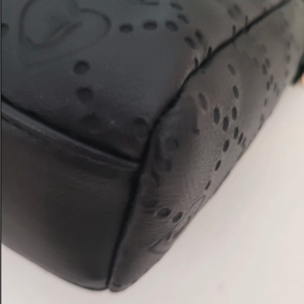 Juicy Couture Black Logo Embossed Crossbody Shoulder Bag Faux Leather - 2 Straps - Picture 13 of 16